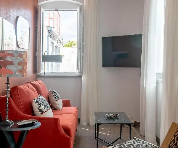 Hernando Colon Olehousing