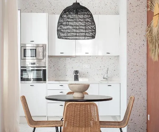 Hernando Colon Olehousing